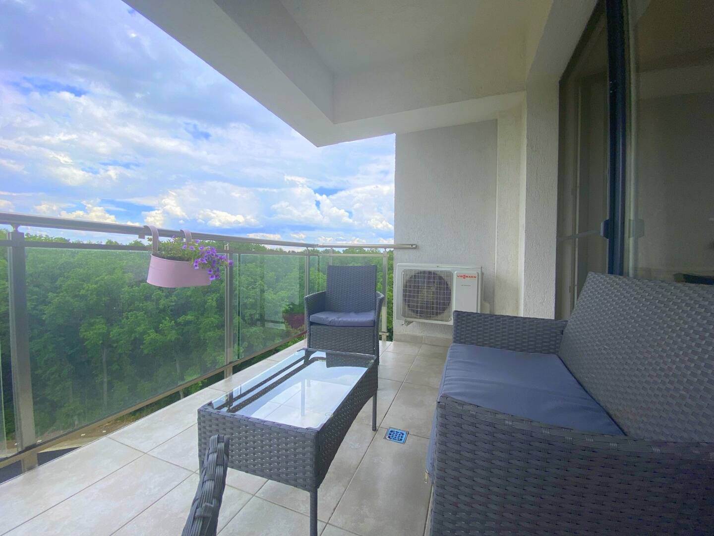 678d8ed6-ff7d-4485-8b77-3952a6e4fcfb