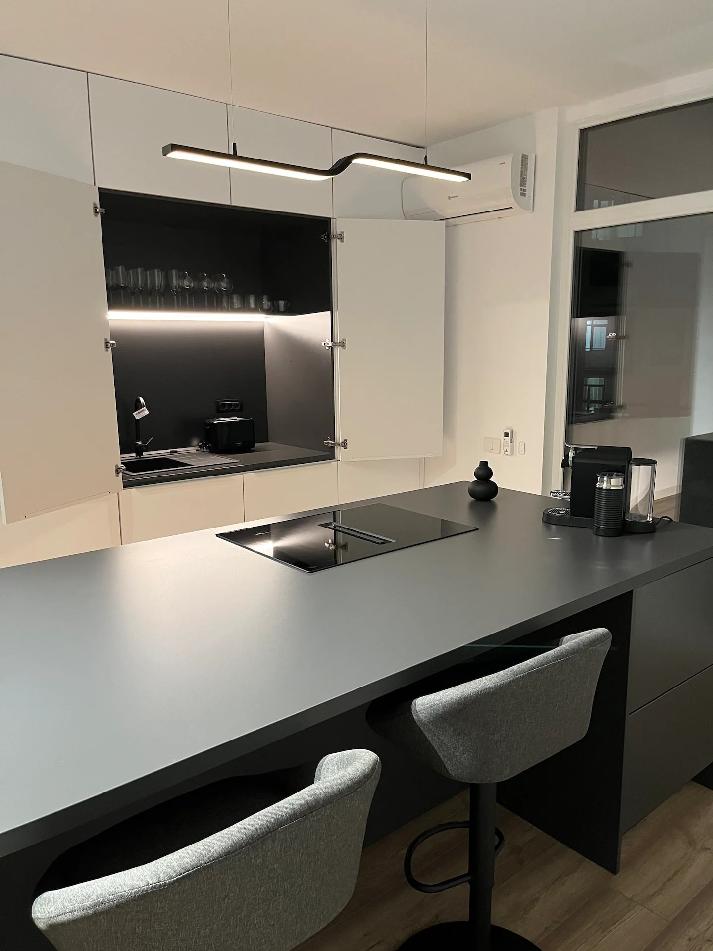 Arethusa Central Apartment