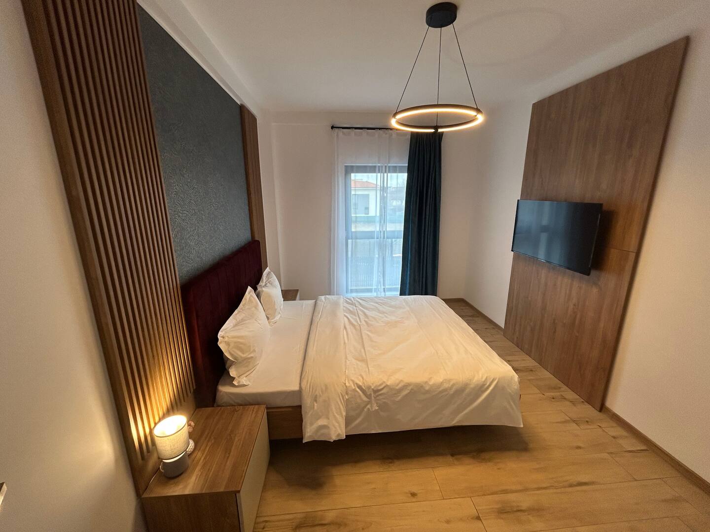 d1610b60-fd56-4507-8015-4c9150adf317